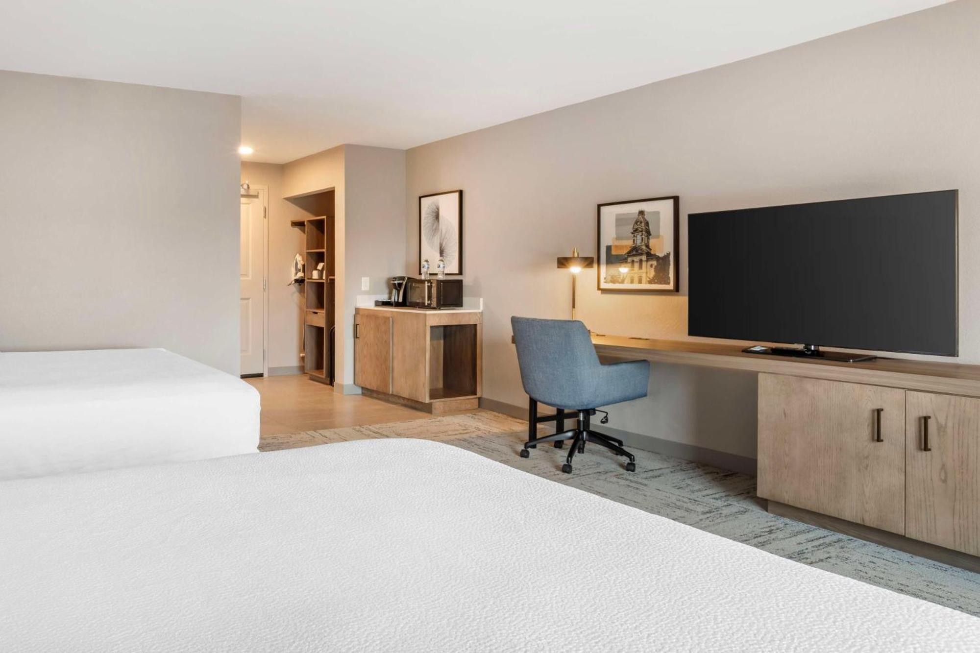 Hilton Garden Inn Charlotte/קונקורד מראה חיצוני תמונה