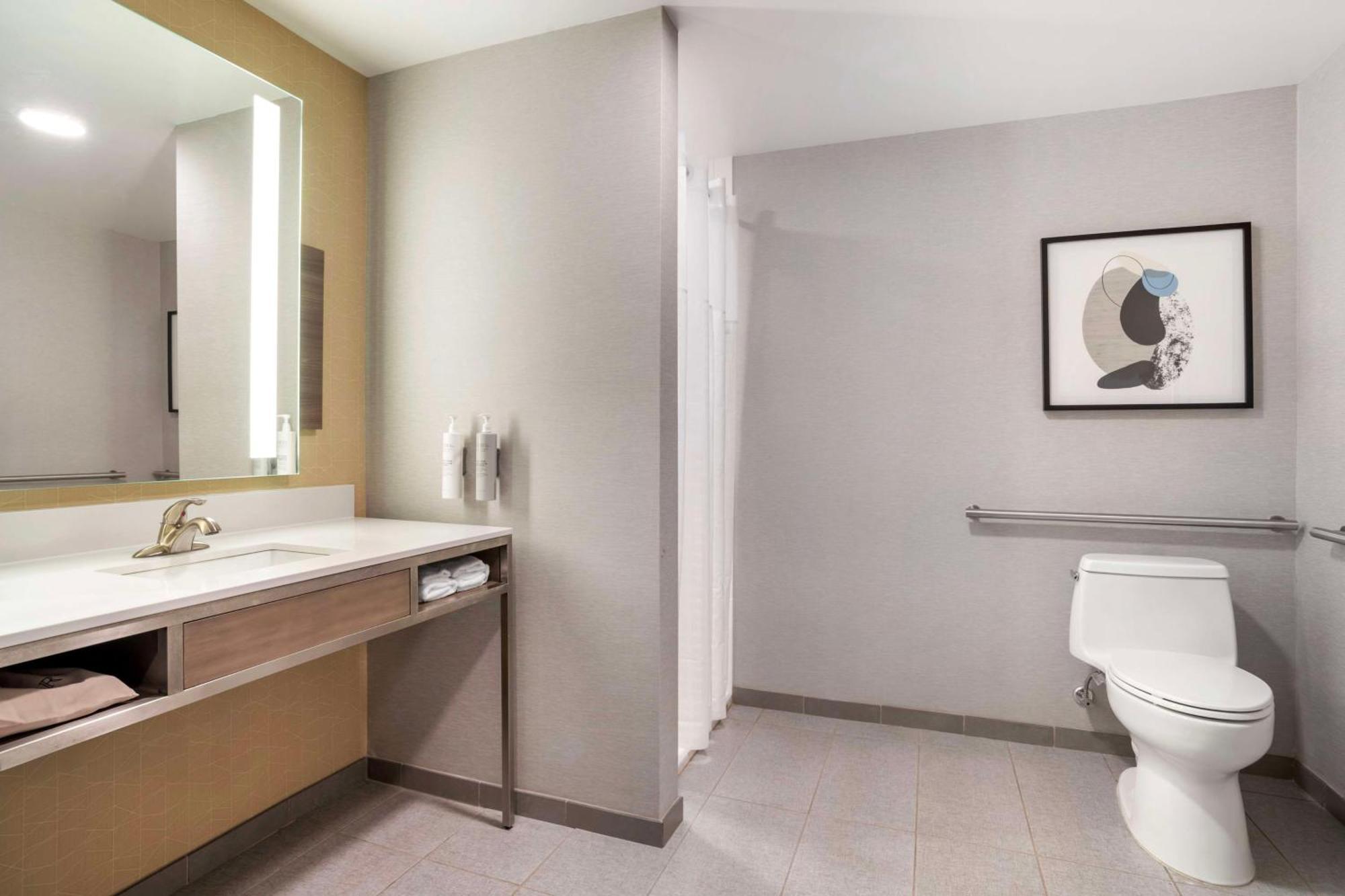 Hilton Garden Inn Charlotte/קונקורד מראה חיצוני תמונה