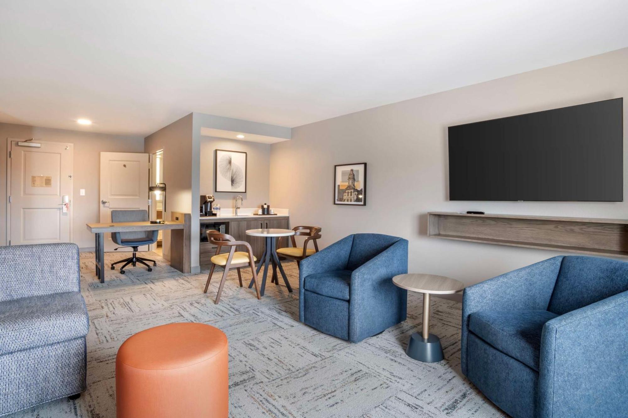Hilton Garden Inn Charlotte/קונקורד מראה חיצוני תמונה