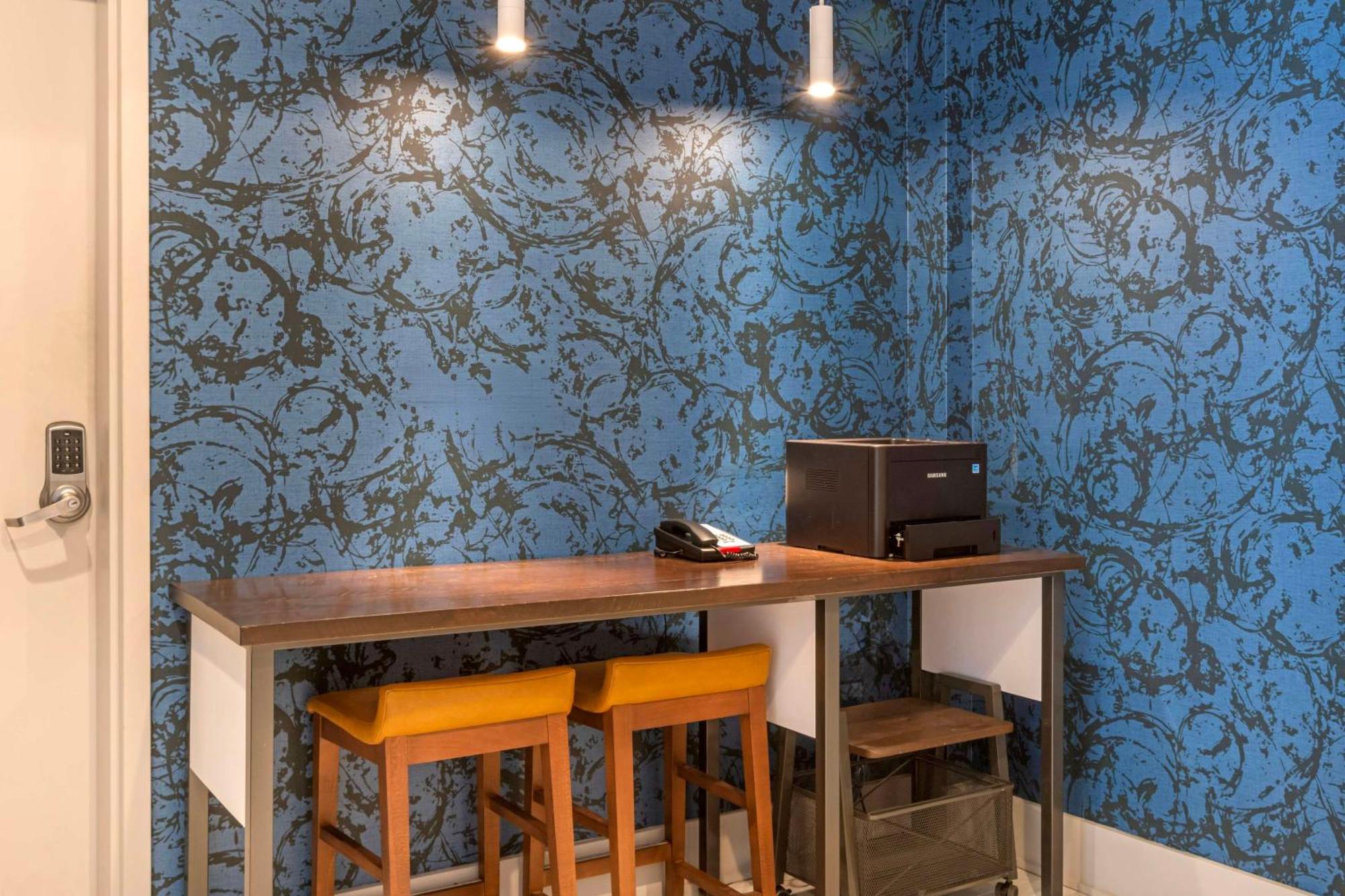 Hilton Garden Inn Charlotte/קונקורד מראה חיצוני תמונה
