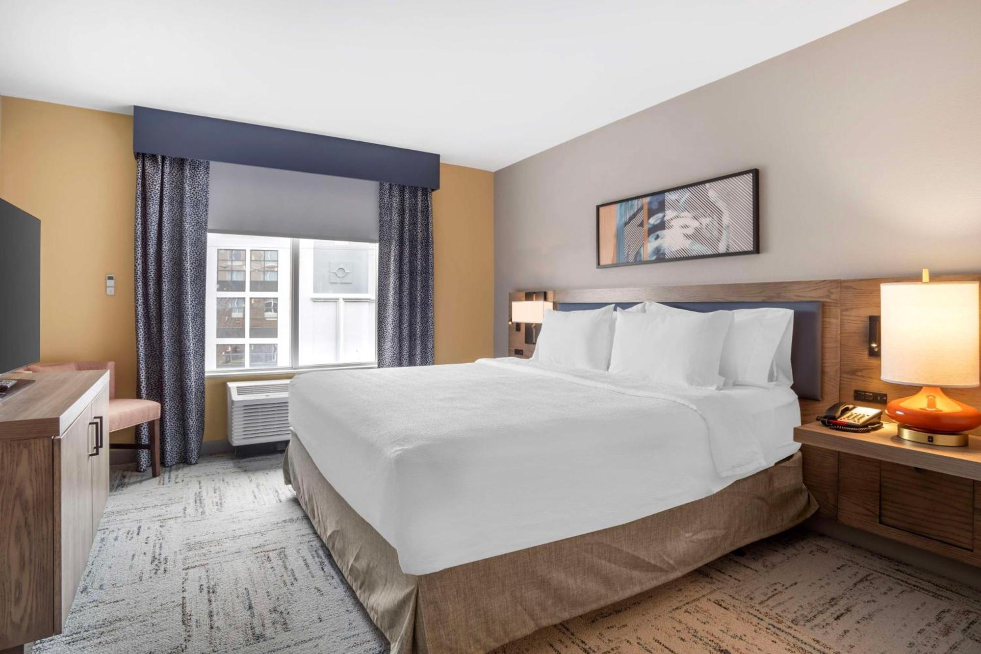 Hilton Garden Inn Charlotte/קונקורד מראה חיצוני תמונה
