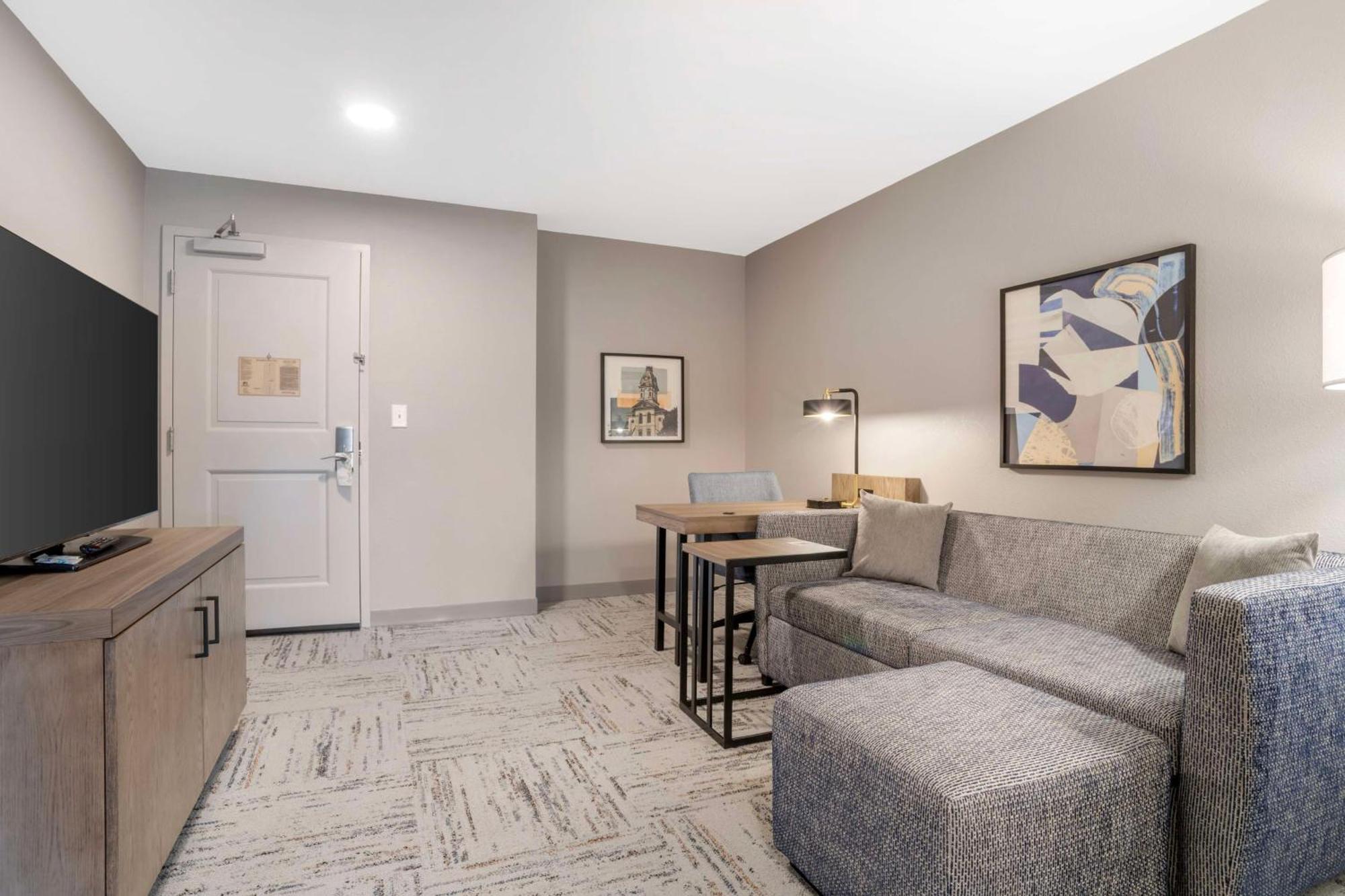 Hilton Garden Inn Charlotte/קונקורד מראה חיצוני תמונה